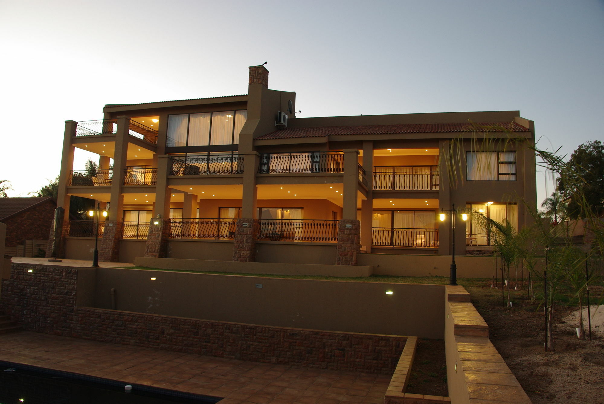 Château La Mer Exclusive Guesthouse Hartbeespoort Exterior foto