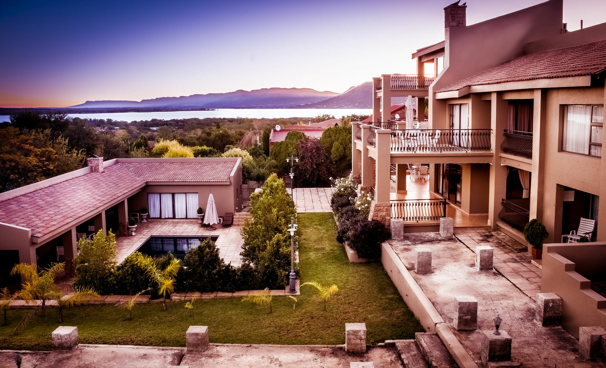 Château La Mer Exclusive Guesthouse Hartbeespoort Exterior foto